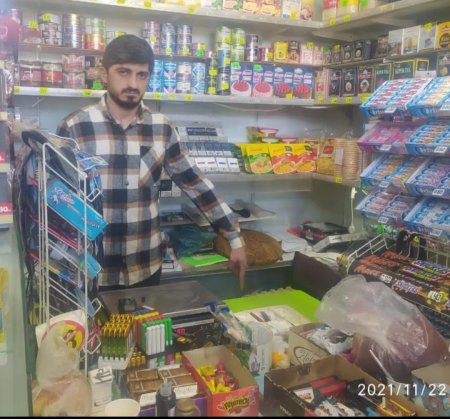 Polis ərzaq mağazasında “patı” satan şəxsi yaxaladı