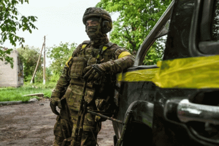 Ukrayna ordusu daha bir kəndi ruslardan AZAD ETDİ