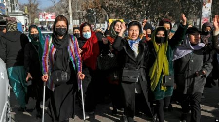 Blinken İran və Əfqanıstanda qadınların əzmkarlığından danışıb