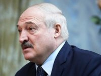 Lukaşenko təhlükəsizlik qüvvələri tərəfindən terror aktları üçün nəzərdə tutulan partlayıcı maddələrin aşkar edildiyini açıqlayıb