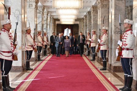 Sahibə Qafarova Bolqarıstan Prezidenti ilə görüşdü