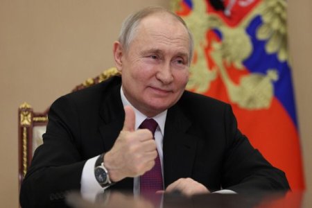 "İndi pul istəsək, ağlayacaq" - Putin nazirlə zarafat etdi