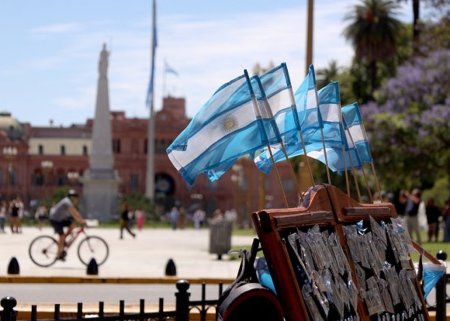 Argentina İngiltərəni Folklend adalarını qaytarmağa çağırdı